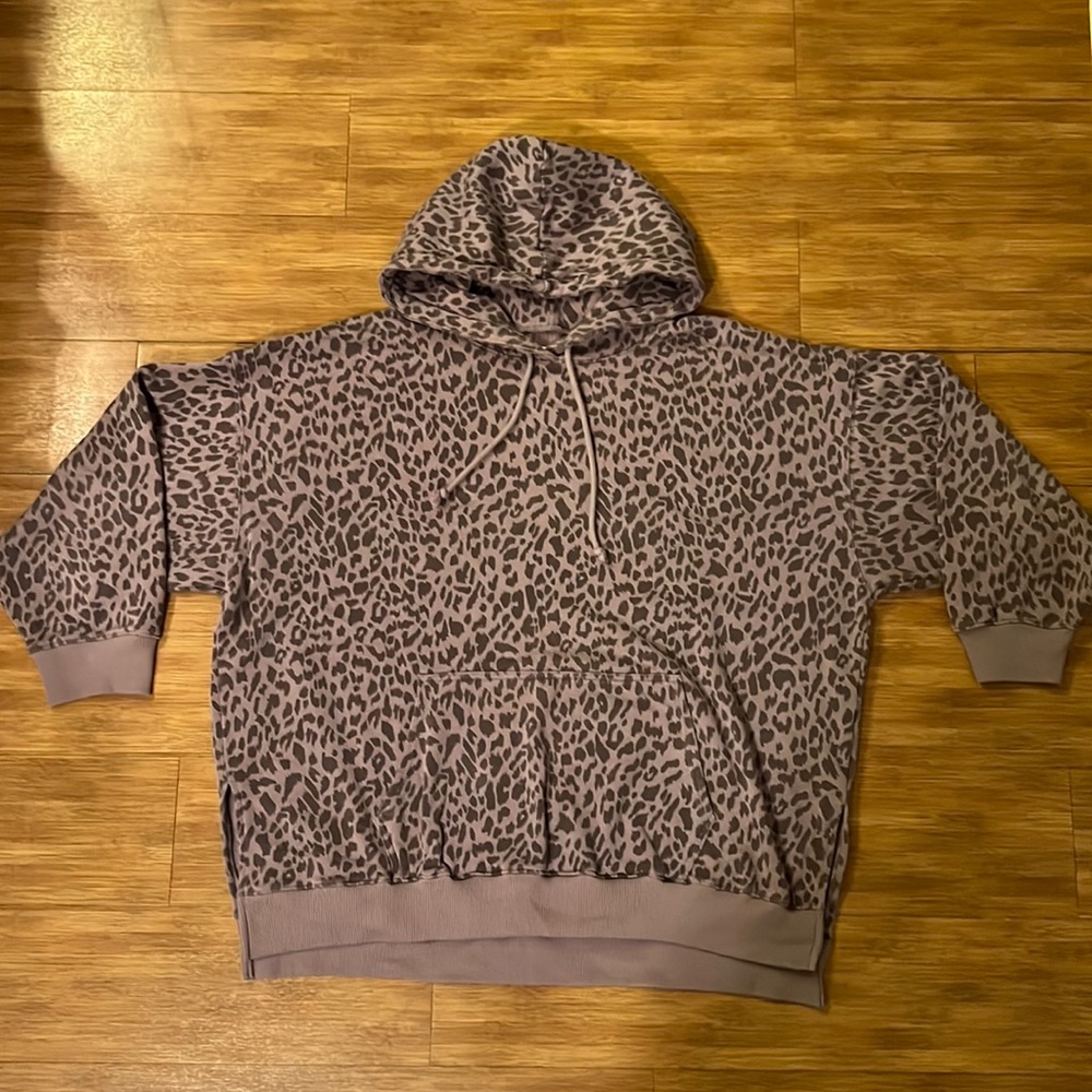 American Eagle Outfitters Mauve Leopard Print Hoodie